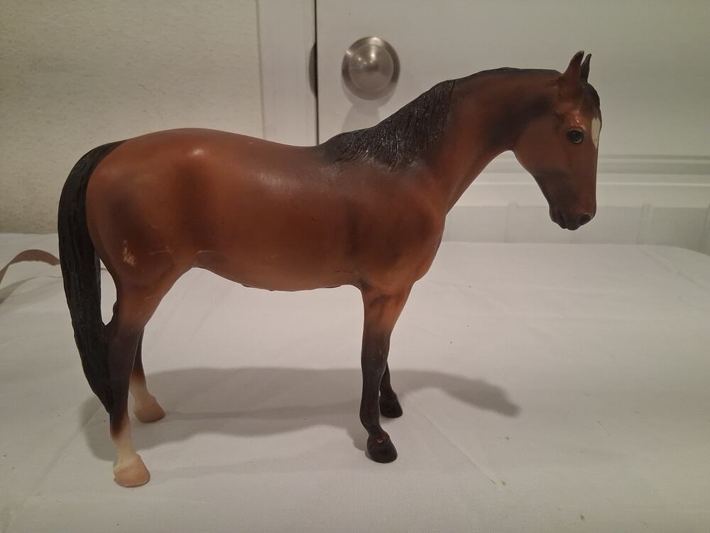 Breyer Traditional Cupid Horse 3367 Matte Bay Mare Heart Star - Paint Rub